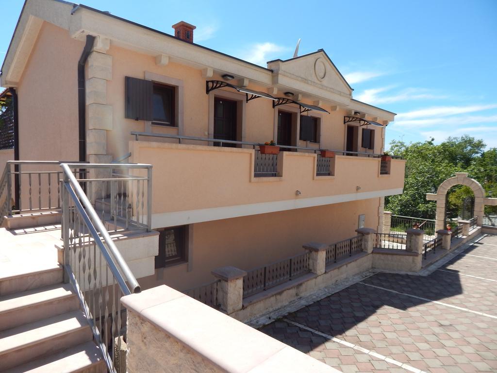 Apartmani Zona Светі-Стефан Екстер'єр фото